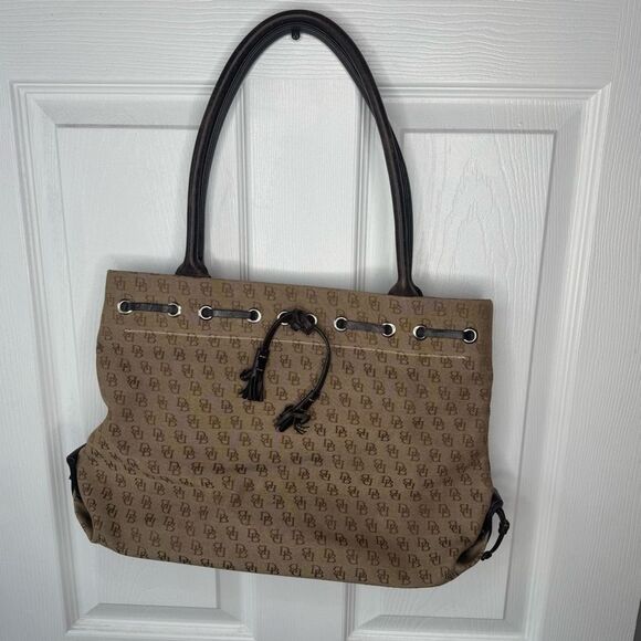 VTG Dooney & Bourke Brown Tan Logo Monogram Tote Satchel Canvas Leather Purse - Picture 1 of 9